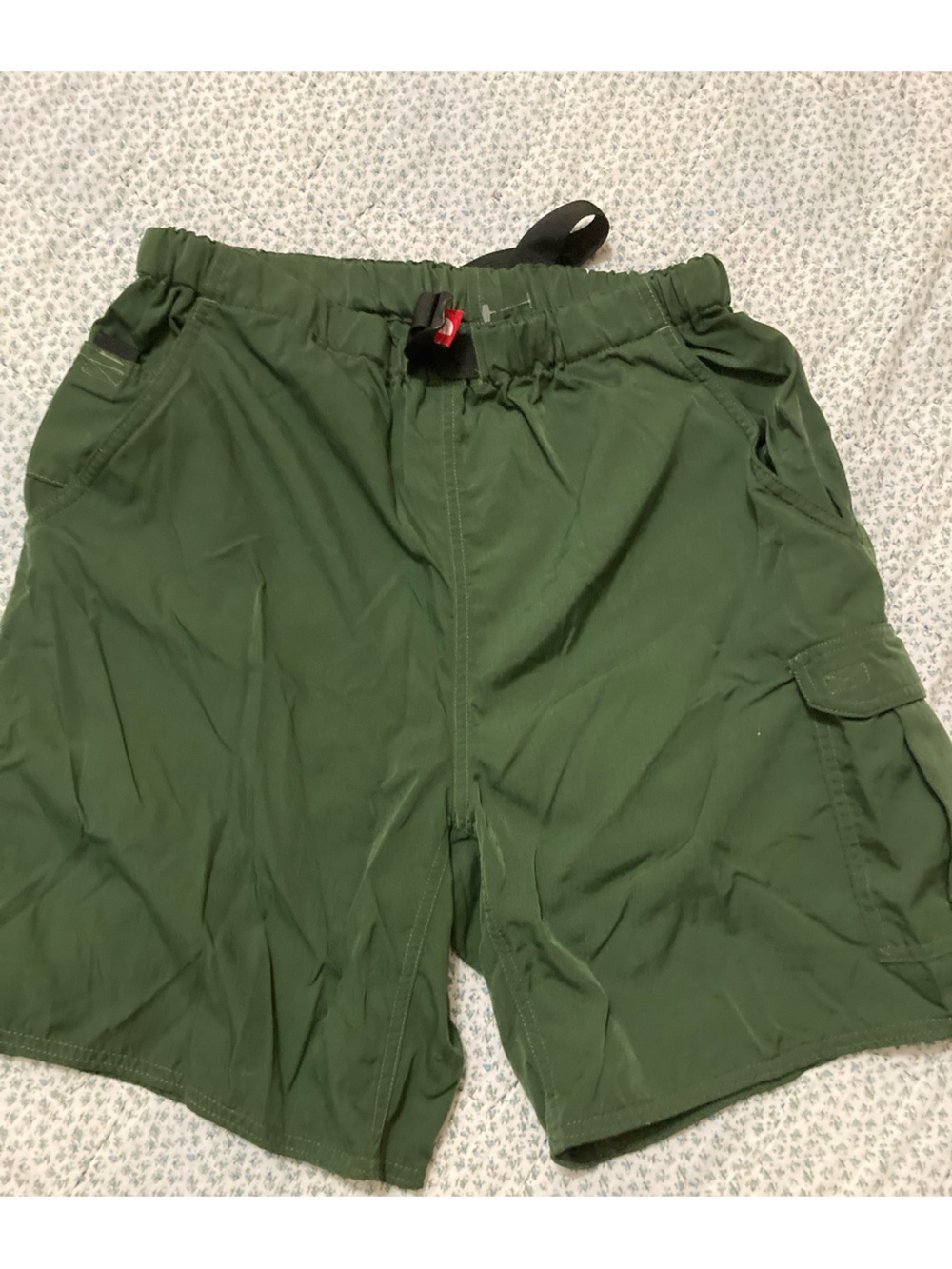 The NORTH face Shorts Womens Size Medium Green Cargo 100% Nylon